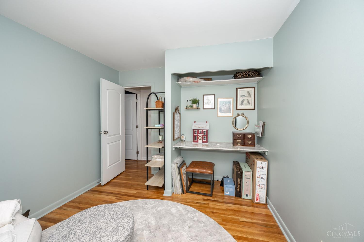 2713 Falconbridge Drive