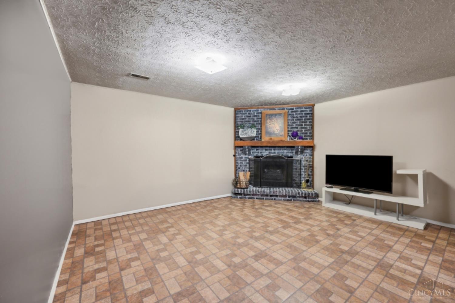 9570 Stateland Court
