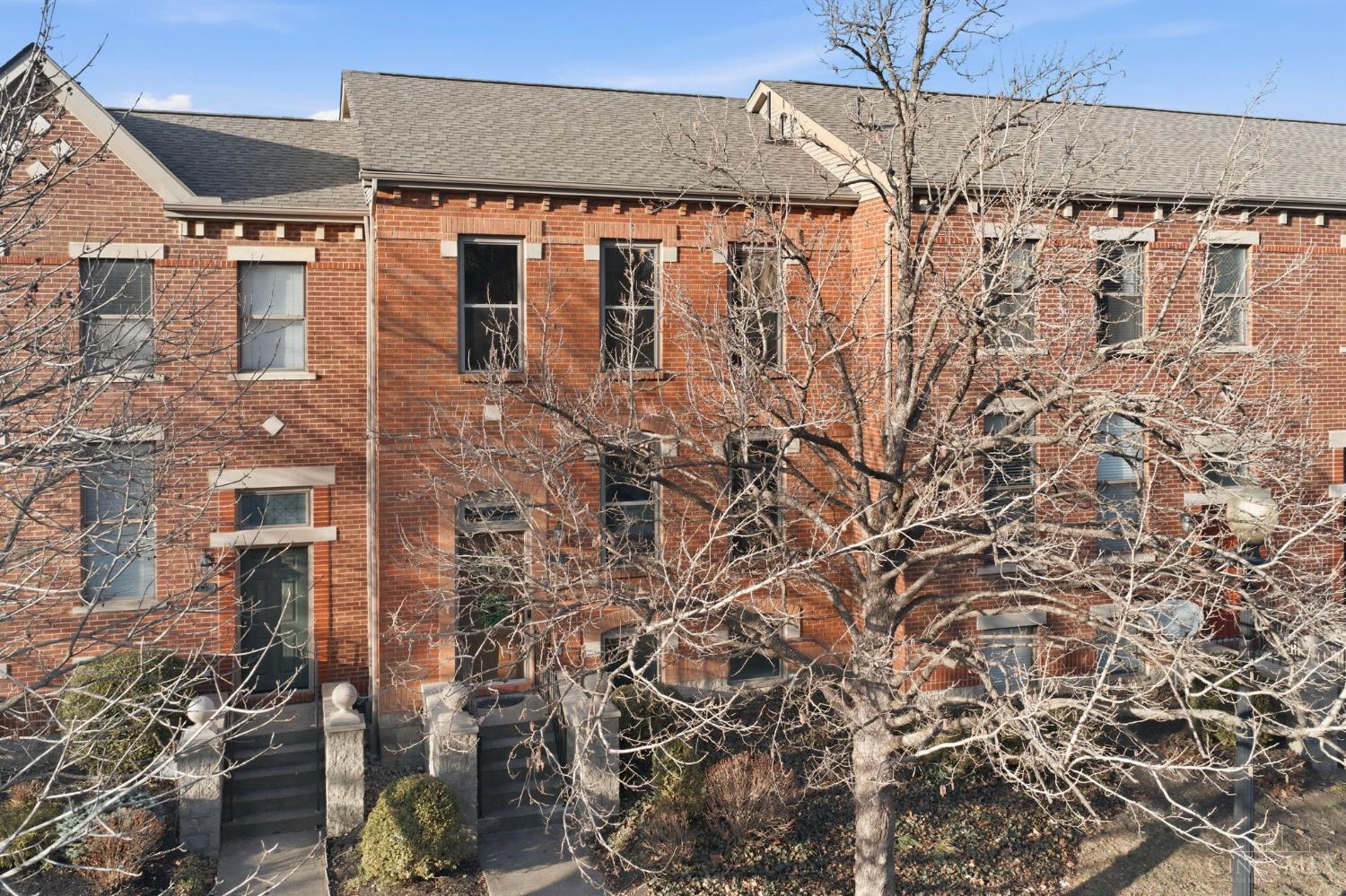 416 Old Court Street