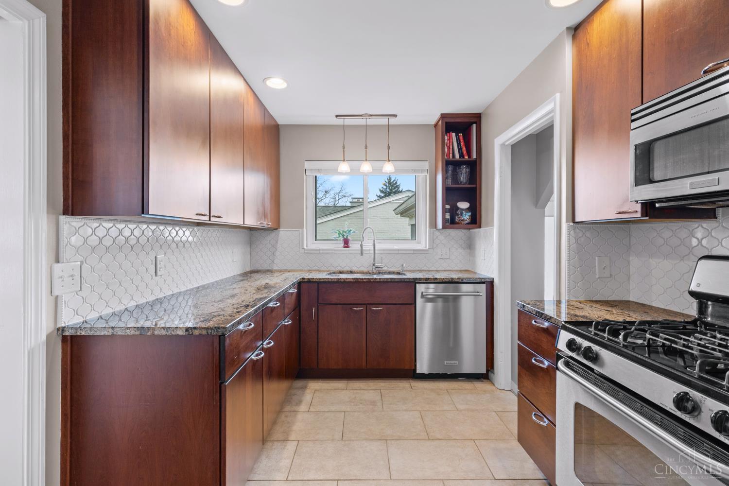 1231 Meriweather Avenue