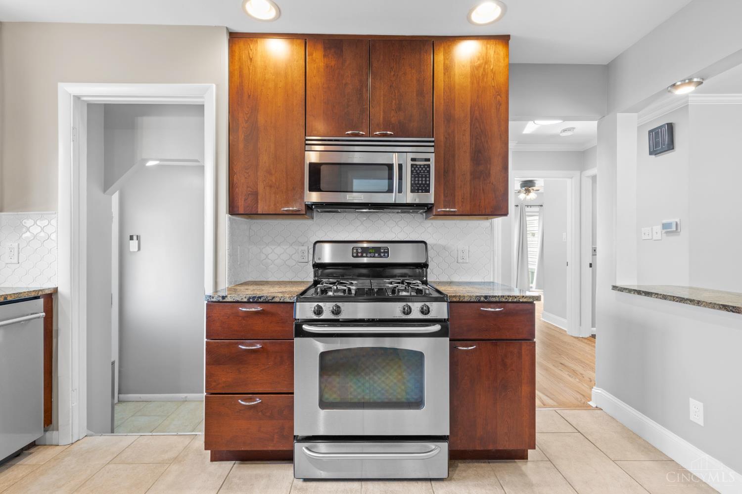 1231 Meriweather Avenue