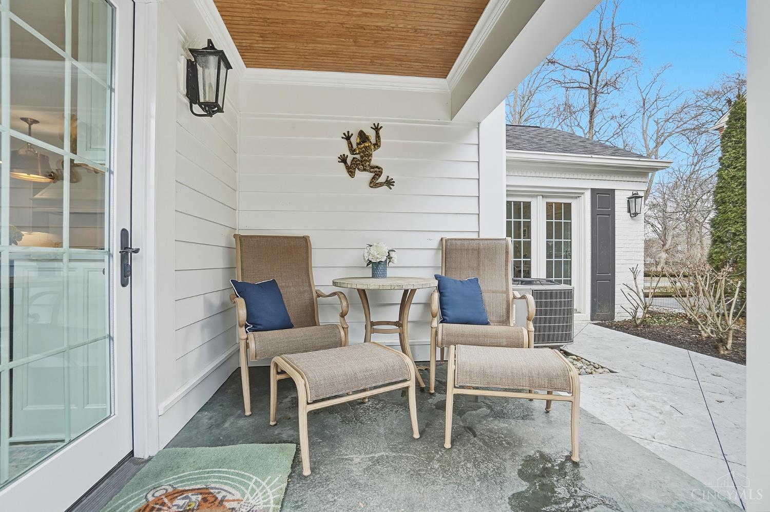 6617 Mariemont Avenue