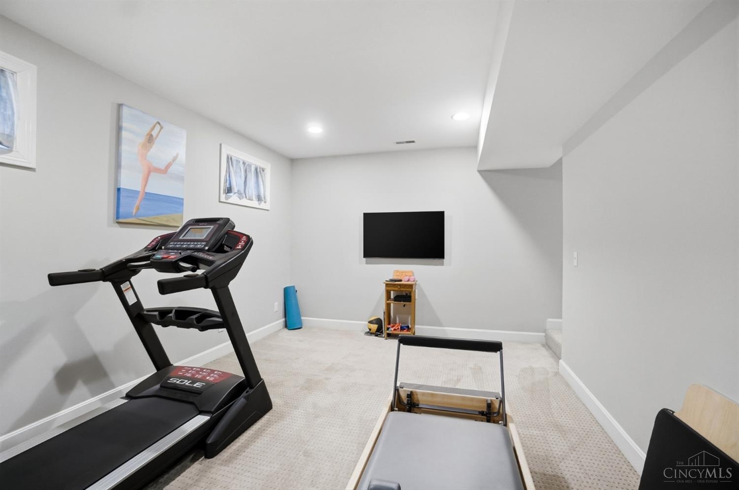 6617 Mariemont Avenue