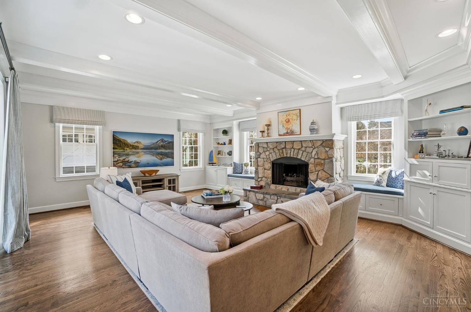 6617 Mariemont Avenue