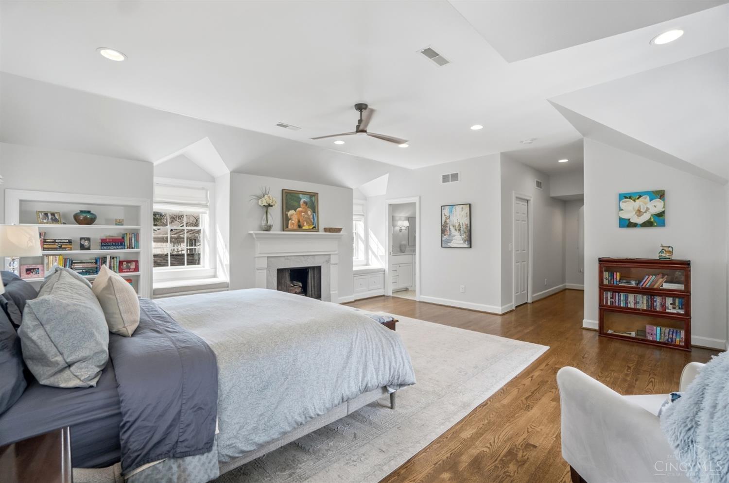 6617 Mariemont Avenue