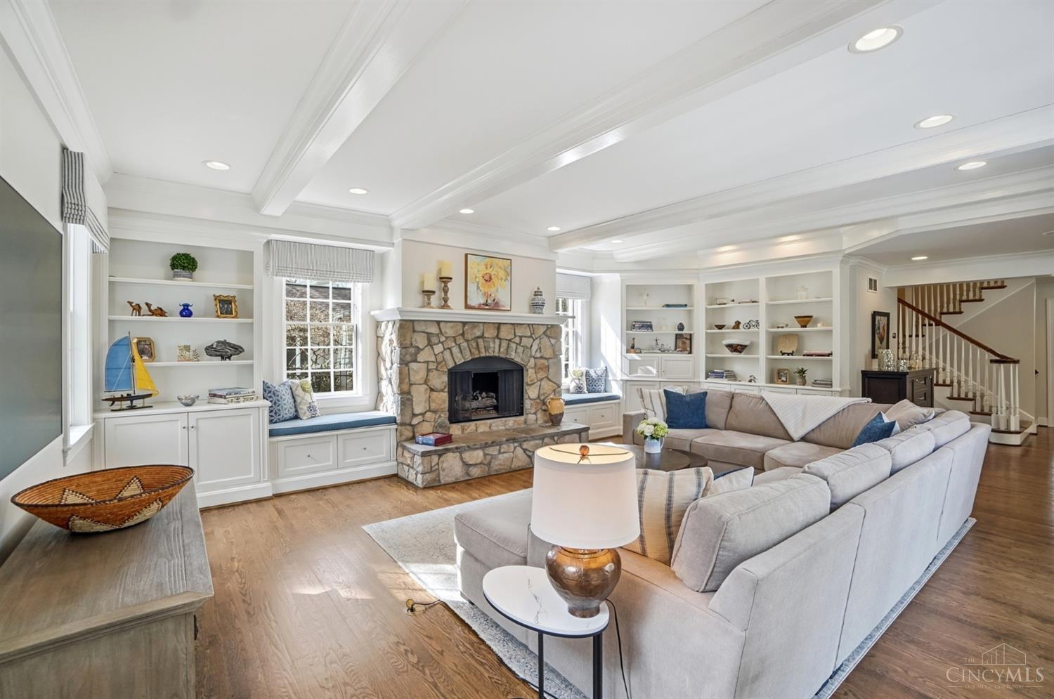 6617 Mariemont Avenue