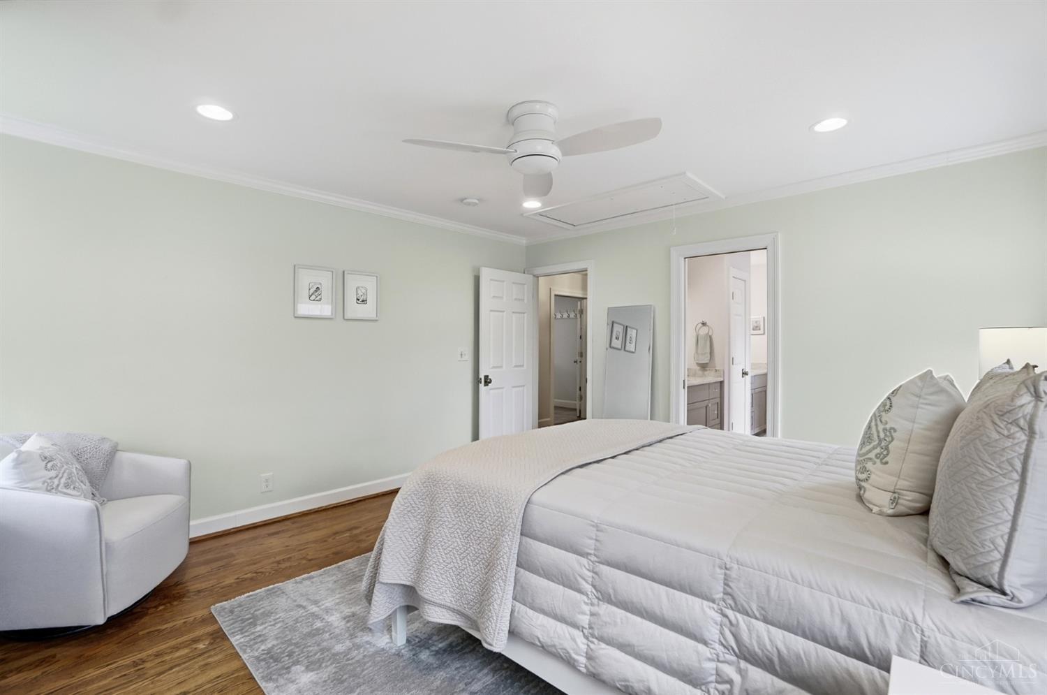 6617 Mariemont Avenue