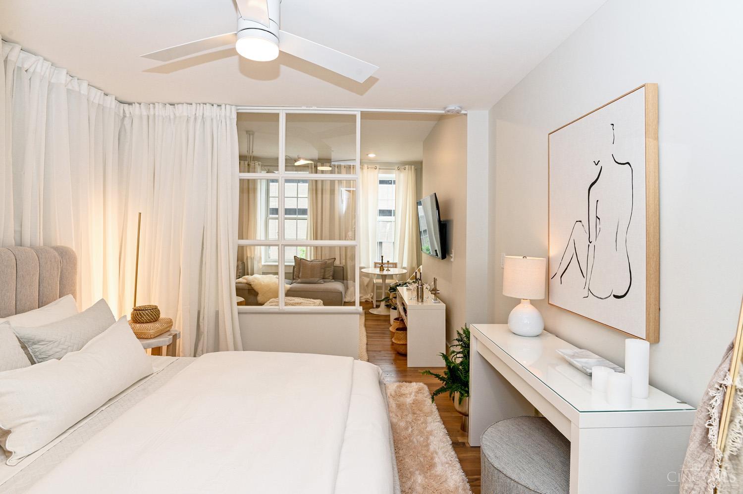 11 E Court Street 201