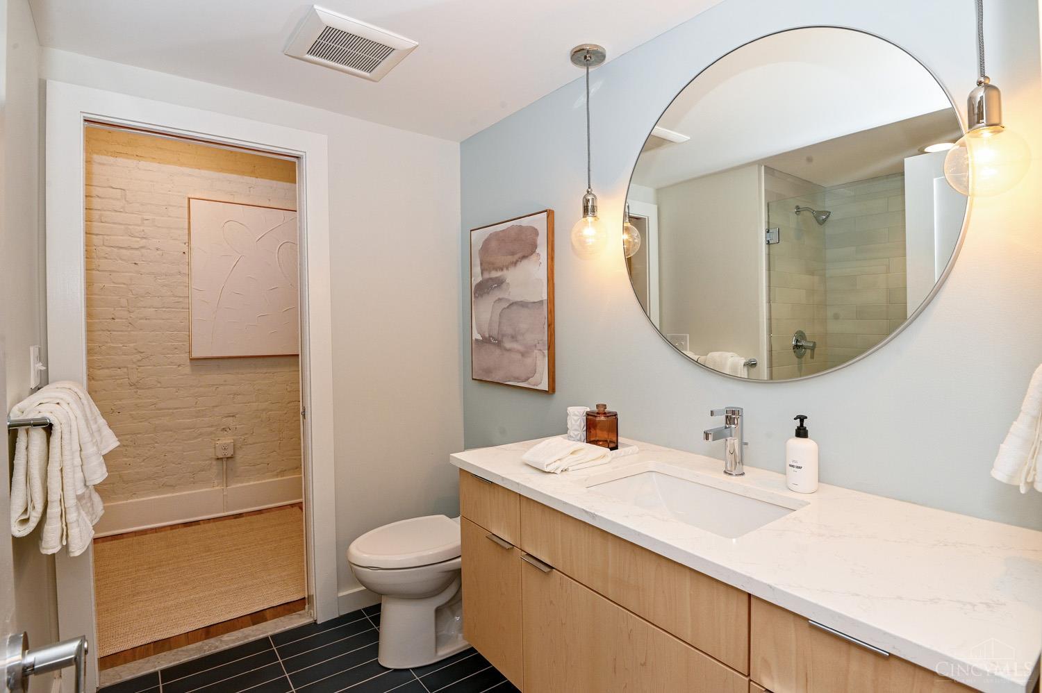 11 E Court Street 201