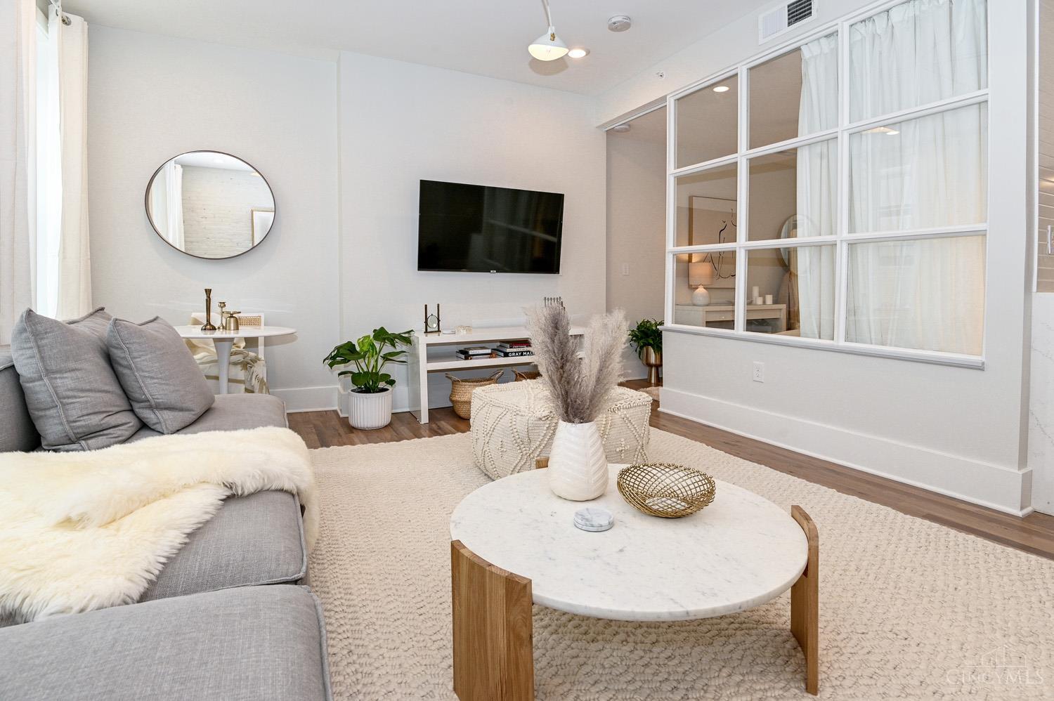 11 E Court Street 201