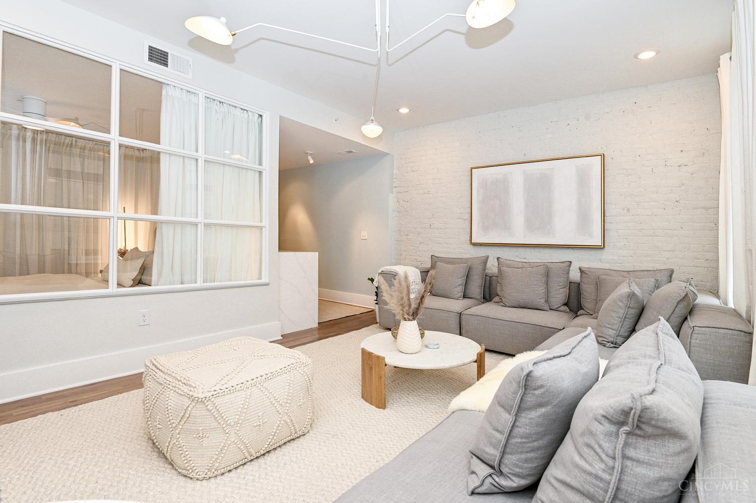 11 E Court Street 201