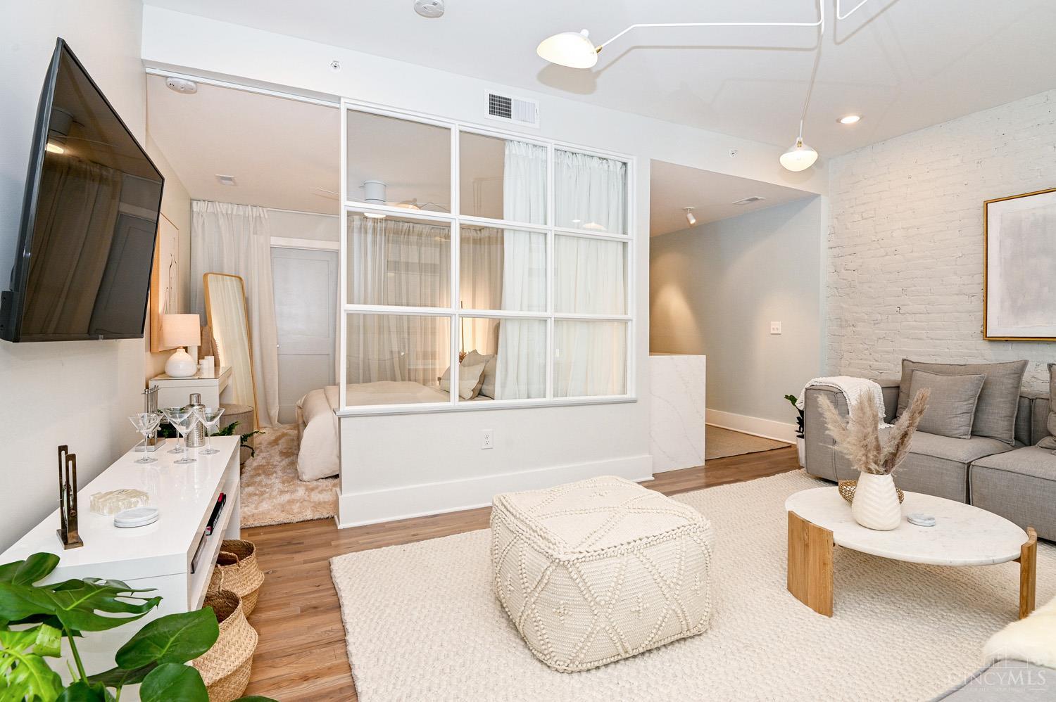 11 E Court Street 201