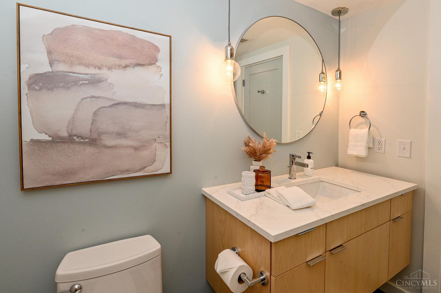 11 E Court Street 201