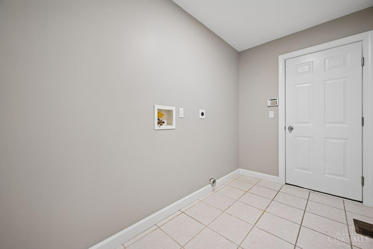 3653 Legend Oaks Drive