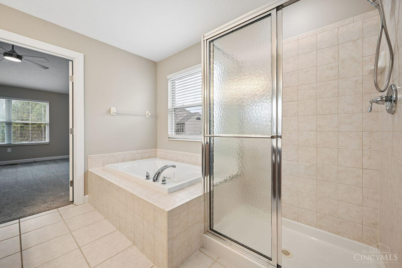 3653 Legend Oaks Drive