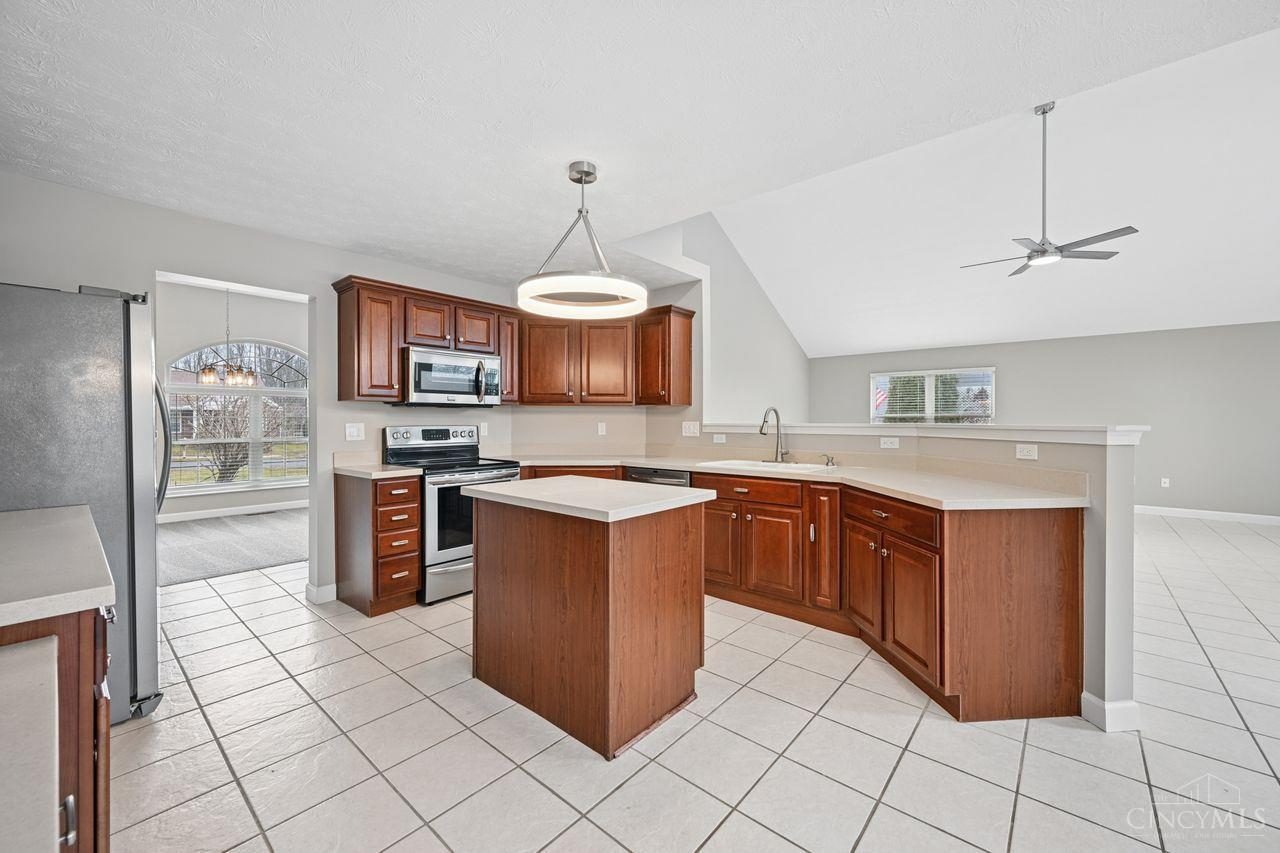 3653 Legend Oaks Drive