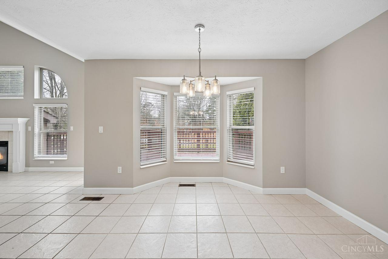 3653 Legend Oaks Drive