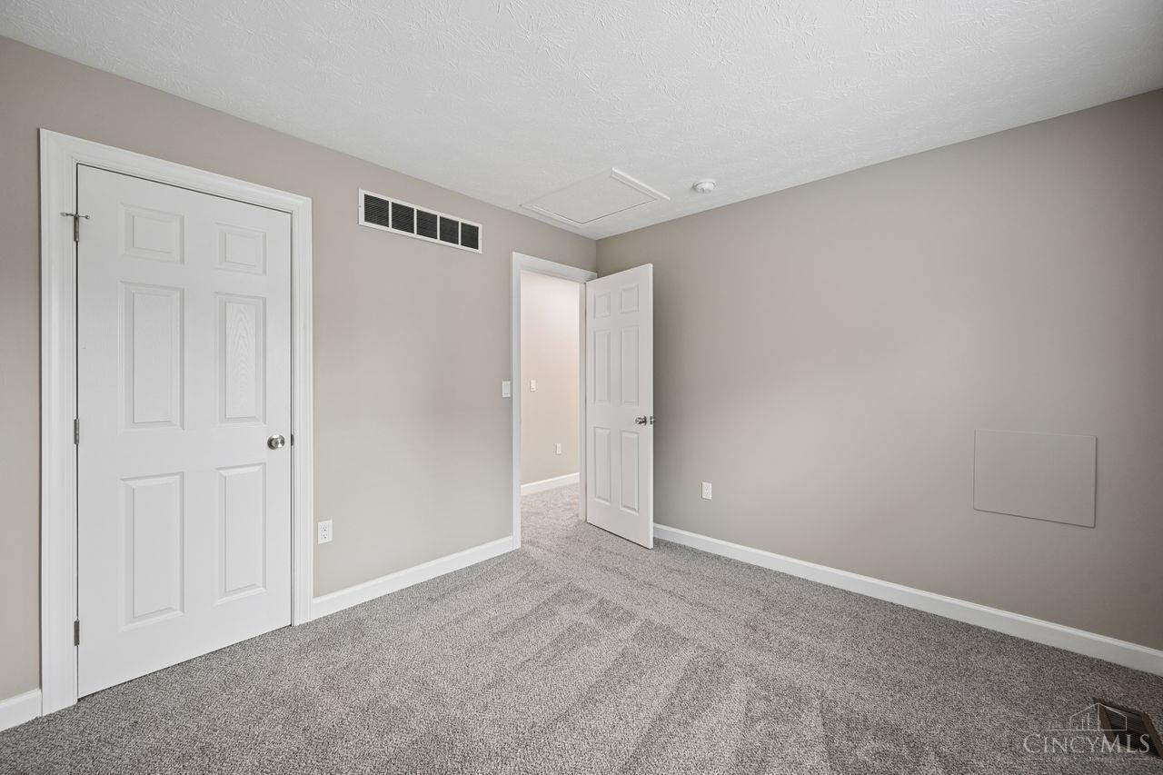 3653 Legend Oaks Drive