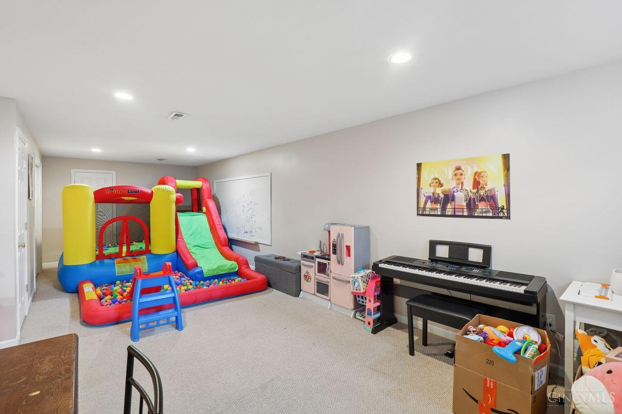 5900 Driftwood Court