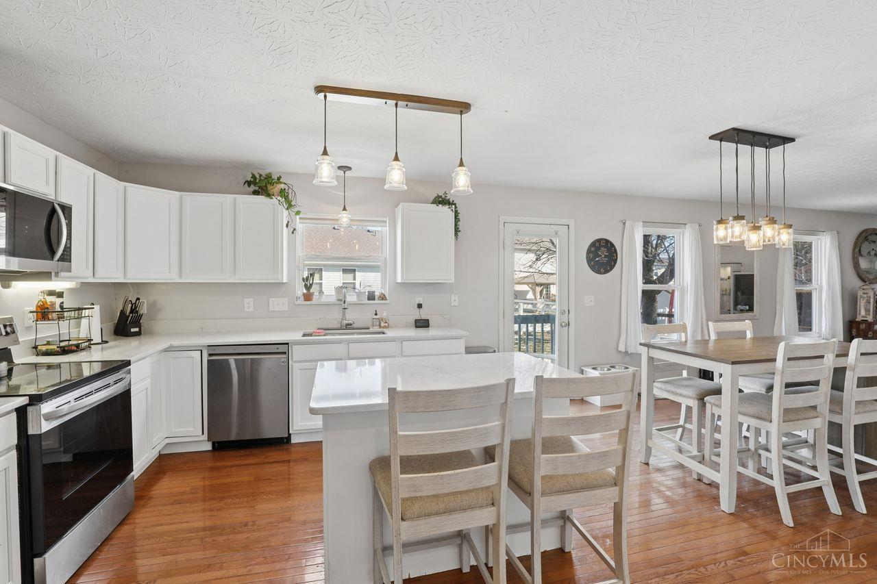 5900 Driftwood Court