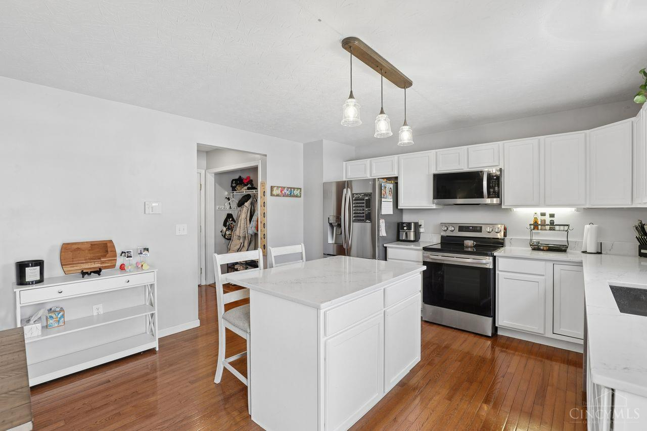 5900 Driftwood Court