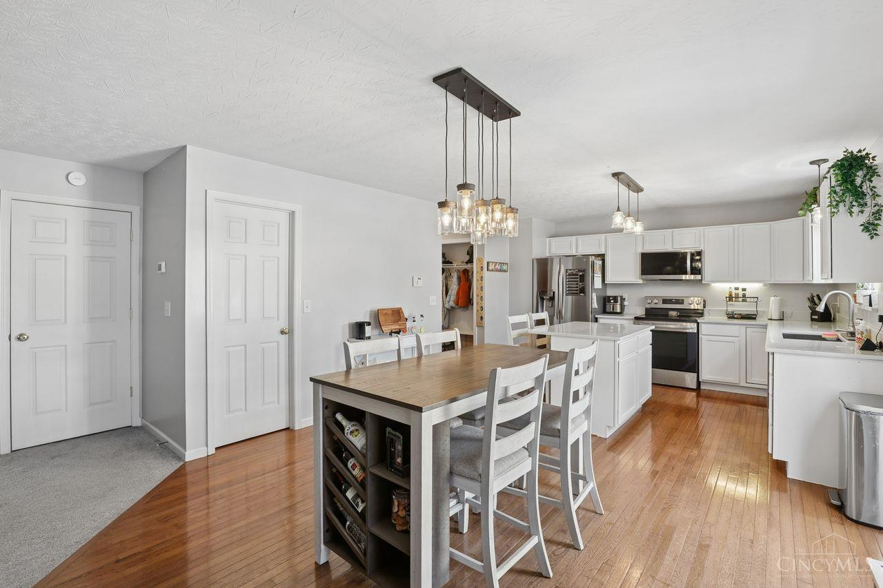 5900 Driftwood Court