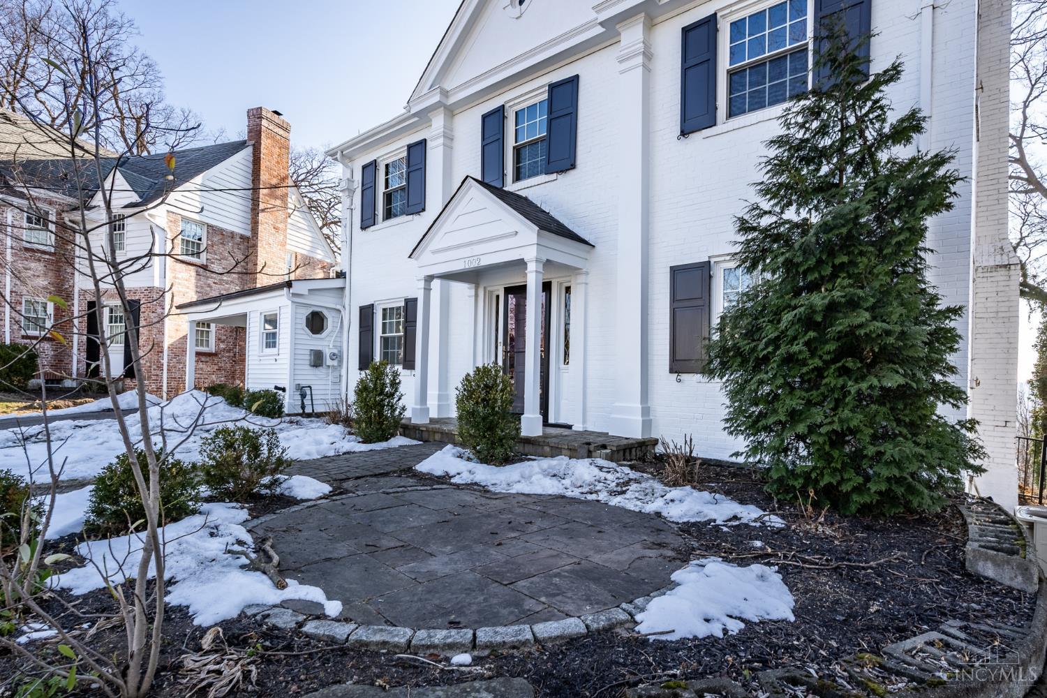 1002 Richwood Circle