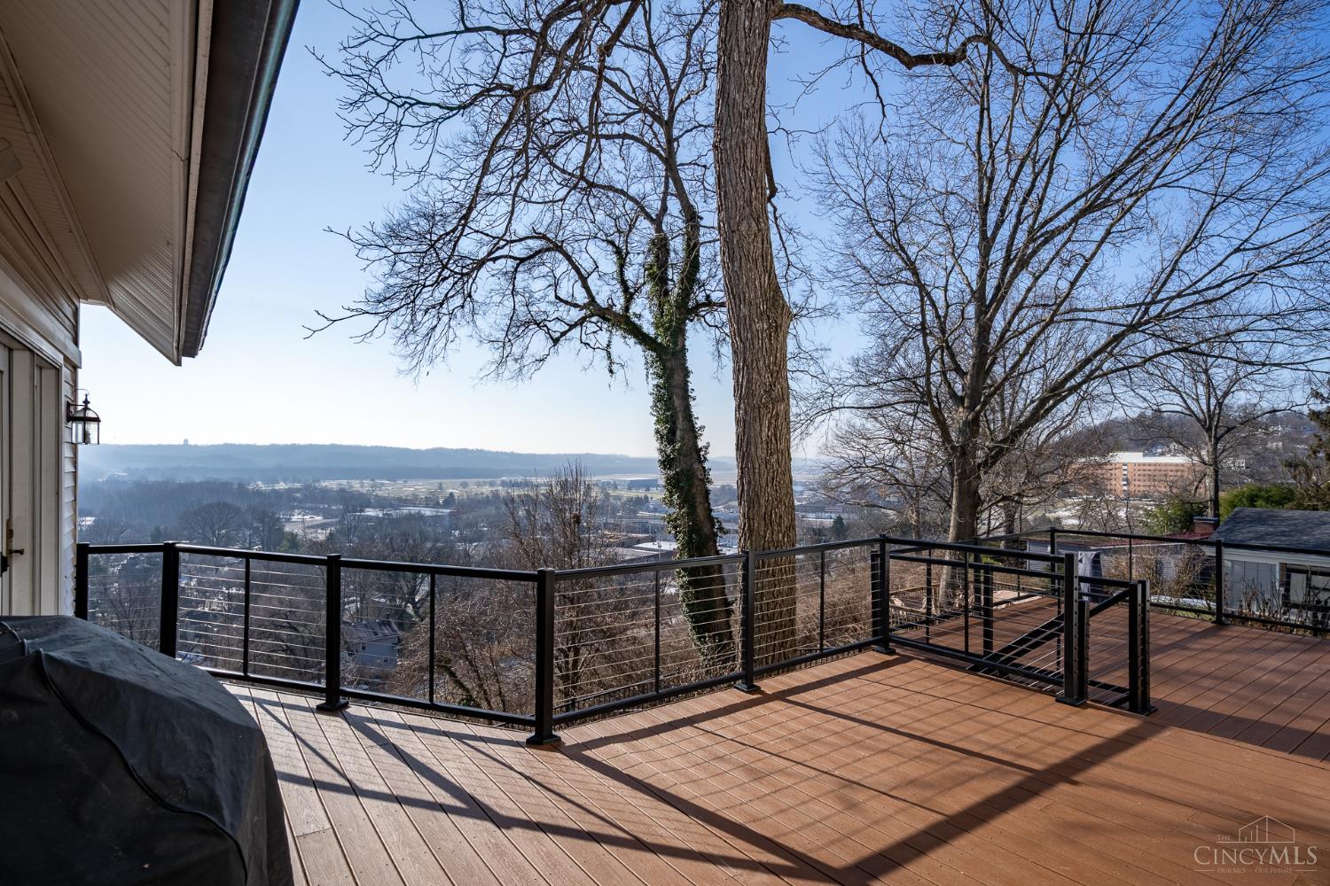 1002 Richwood Circle