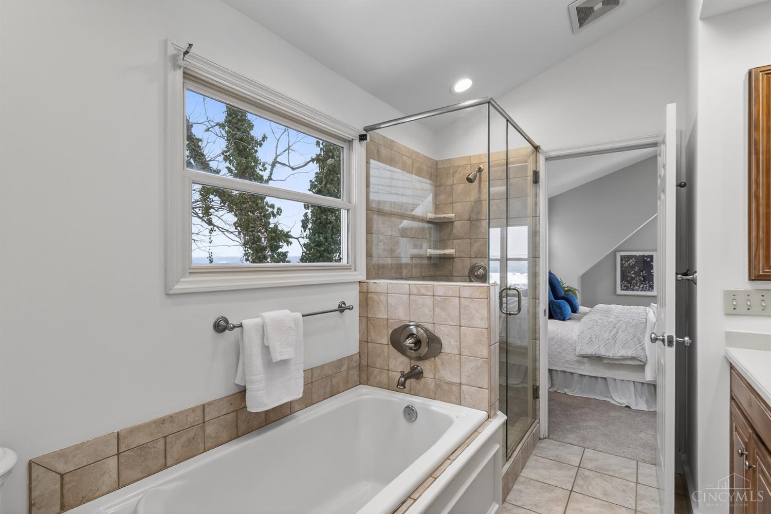 1002 Richwood Circle