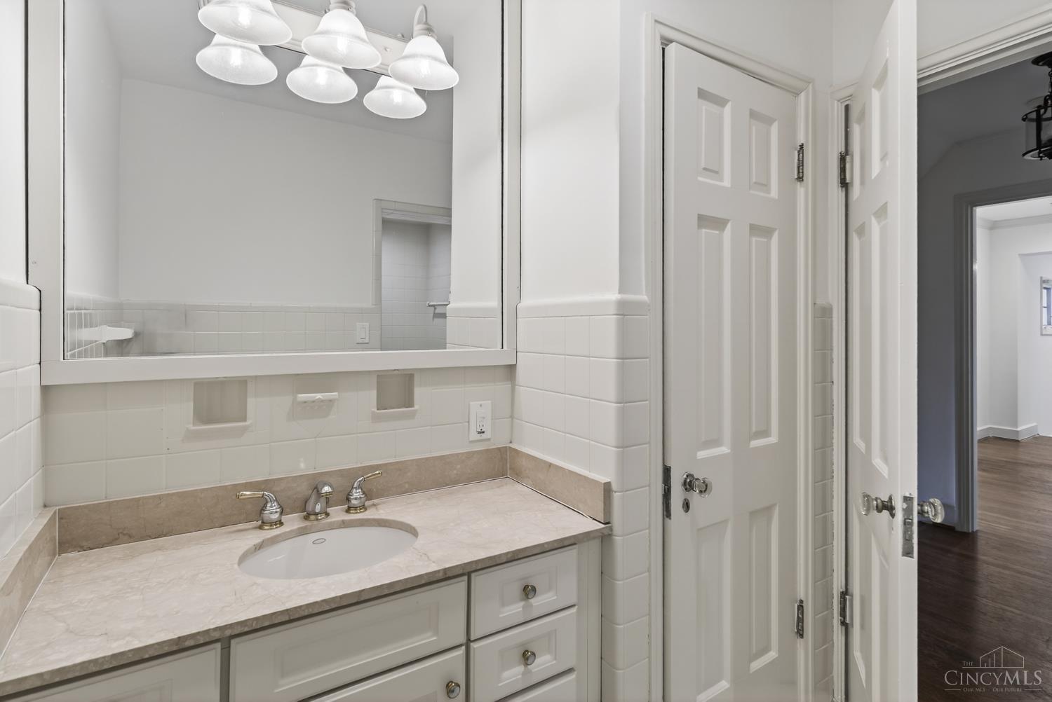 1002 Richwood Circle