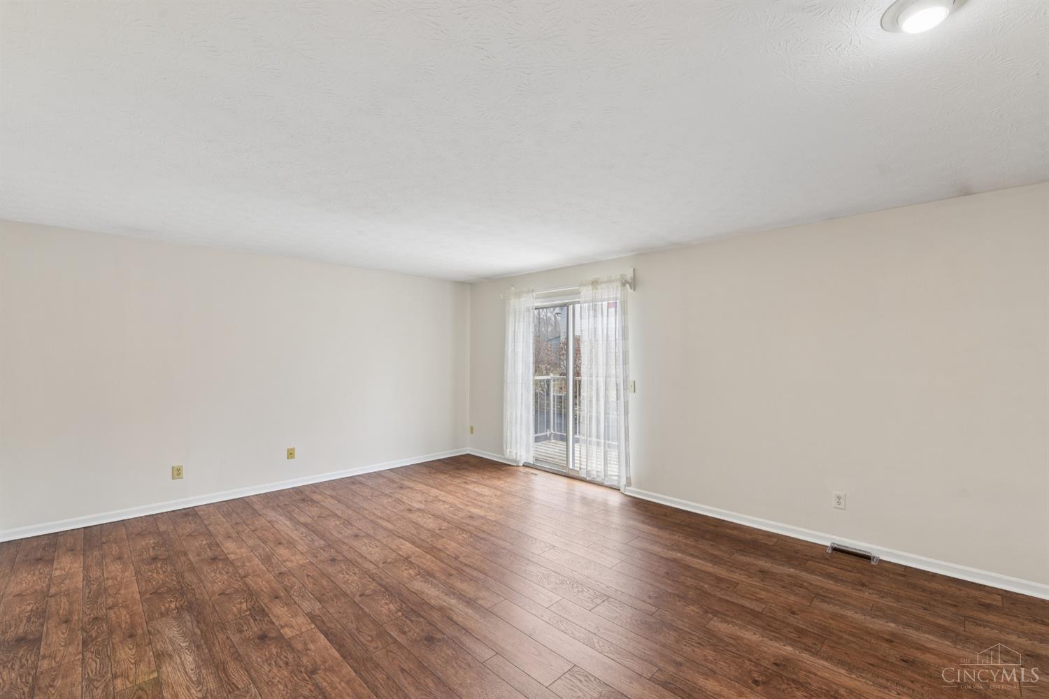 1711 Ebenezer Road