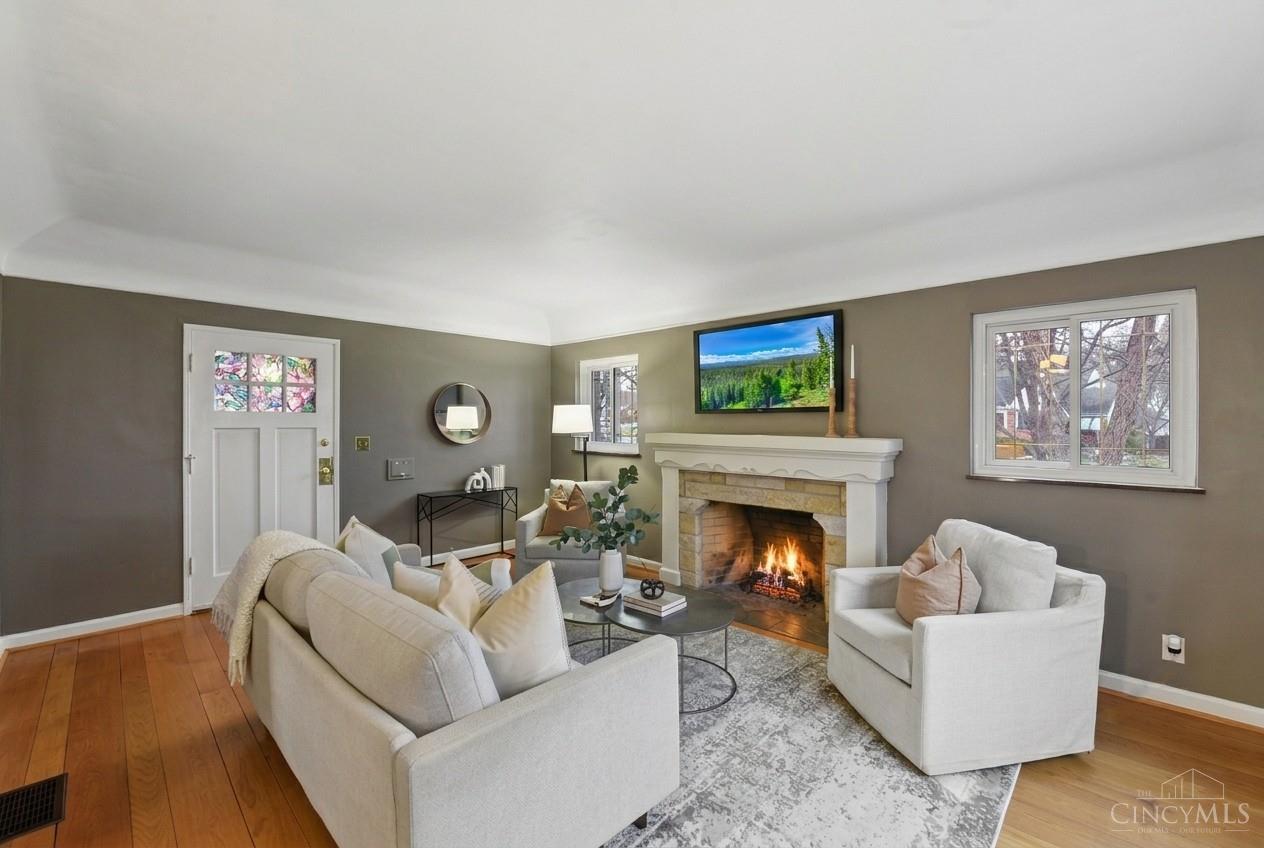 3281 Pickbury Drive
