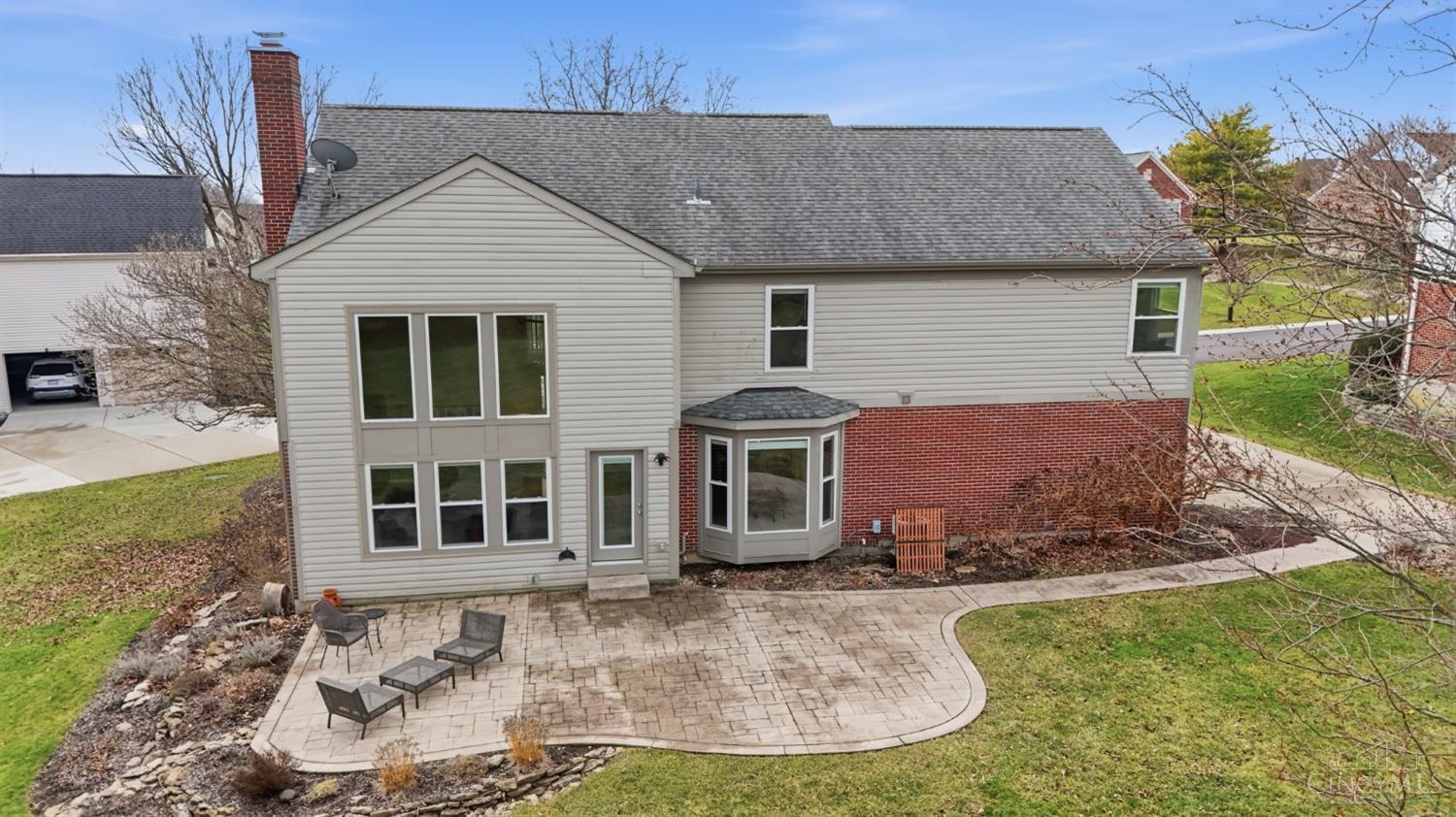 6238 Willow Crest Lane