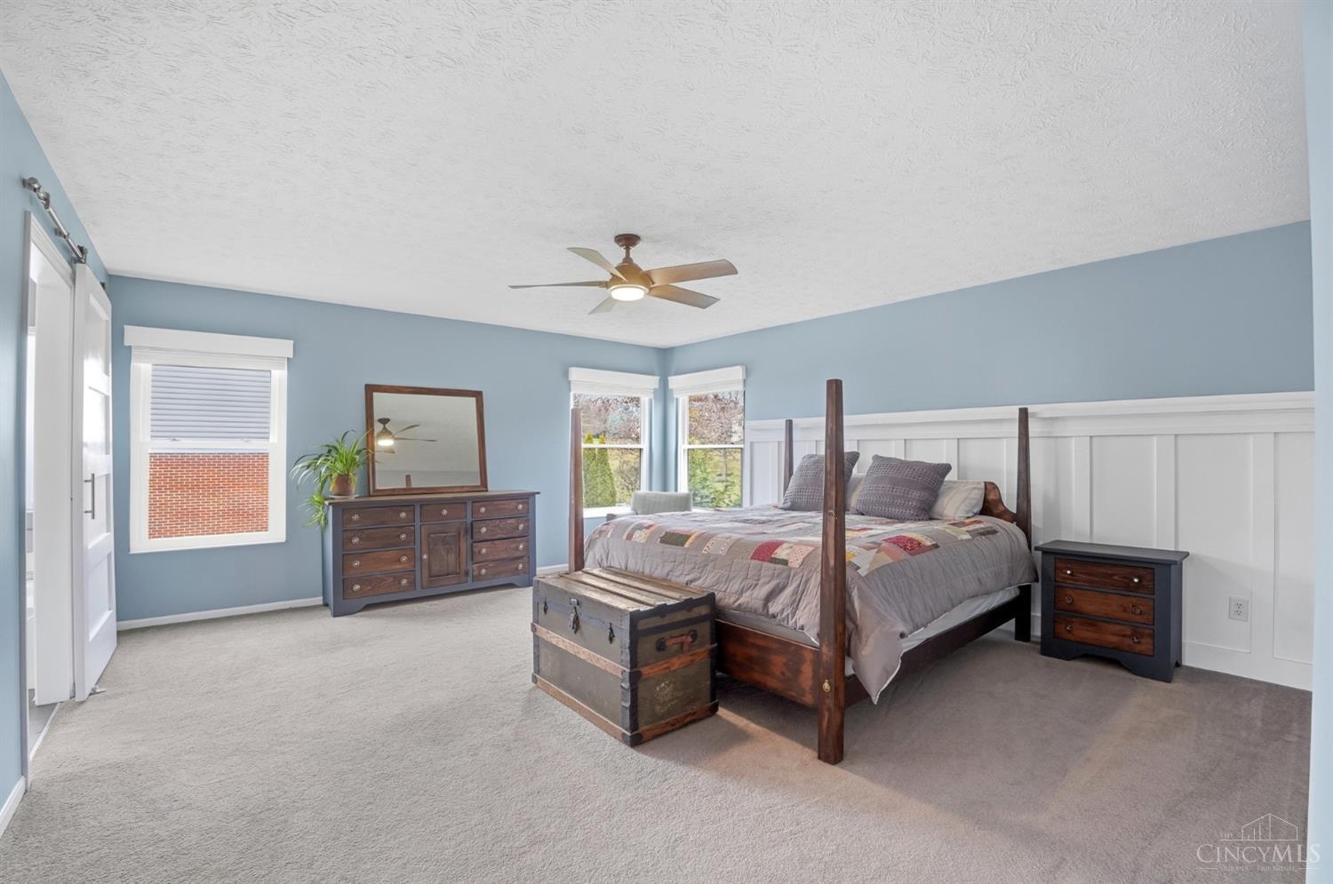 6238 Willow Crest Lane