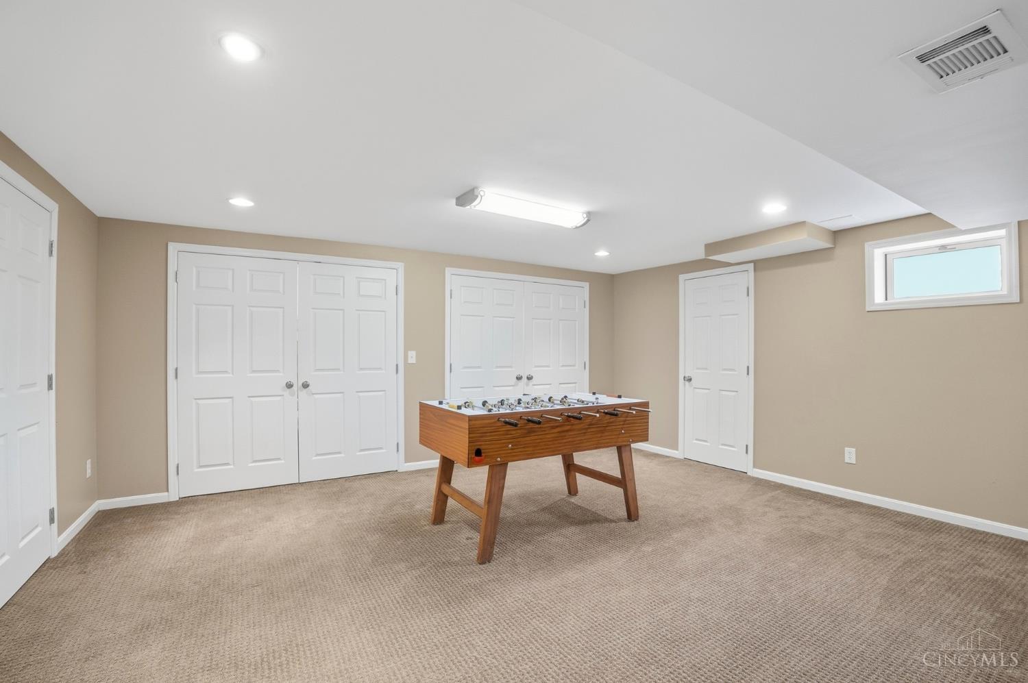 6238 Willow Crest Lane