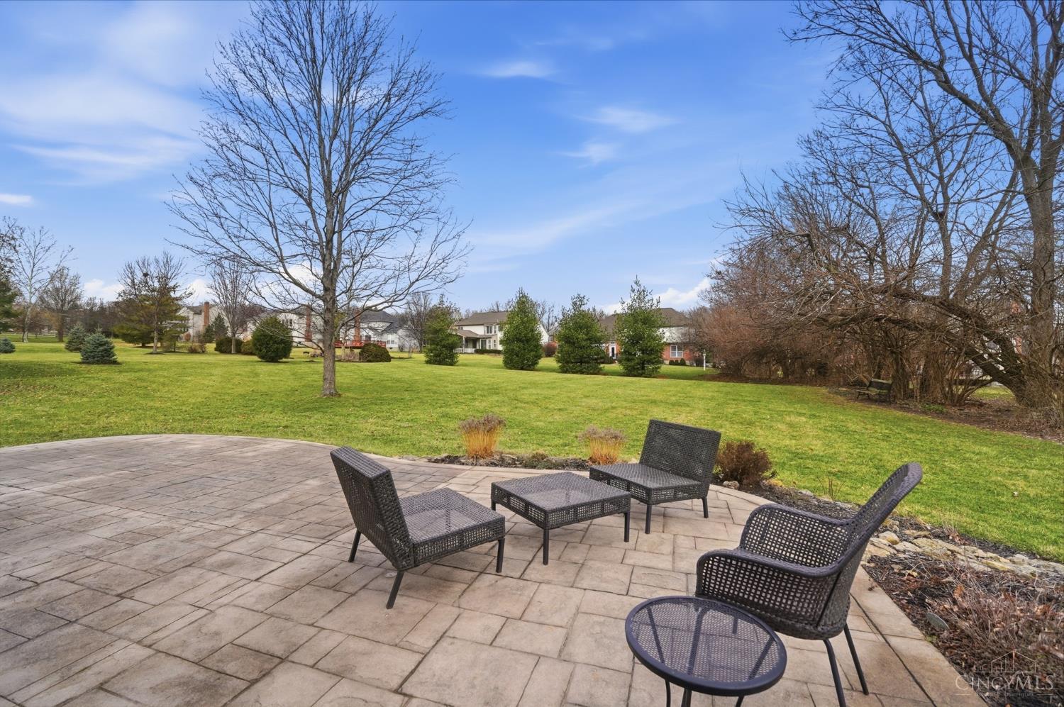 6238 Willow Crest Lane