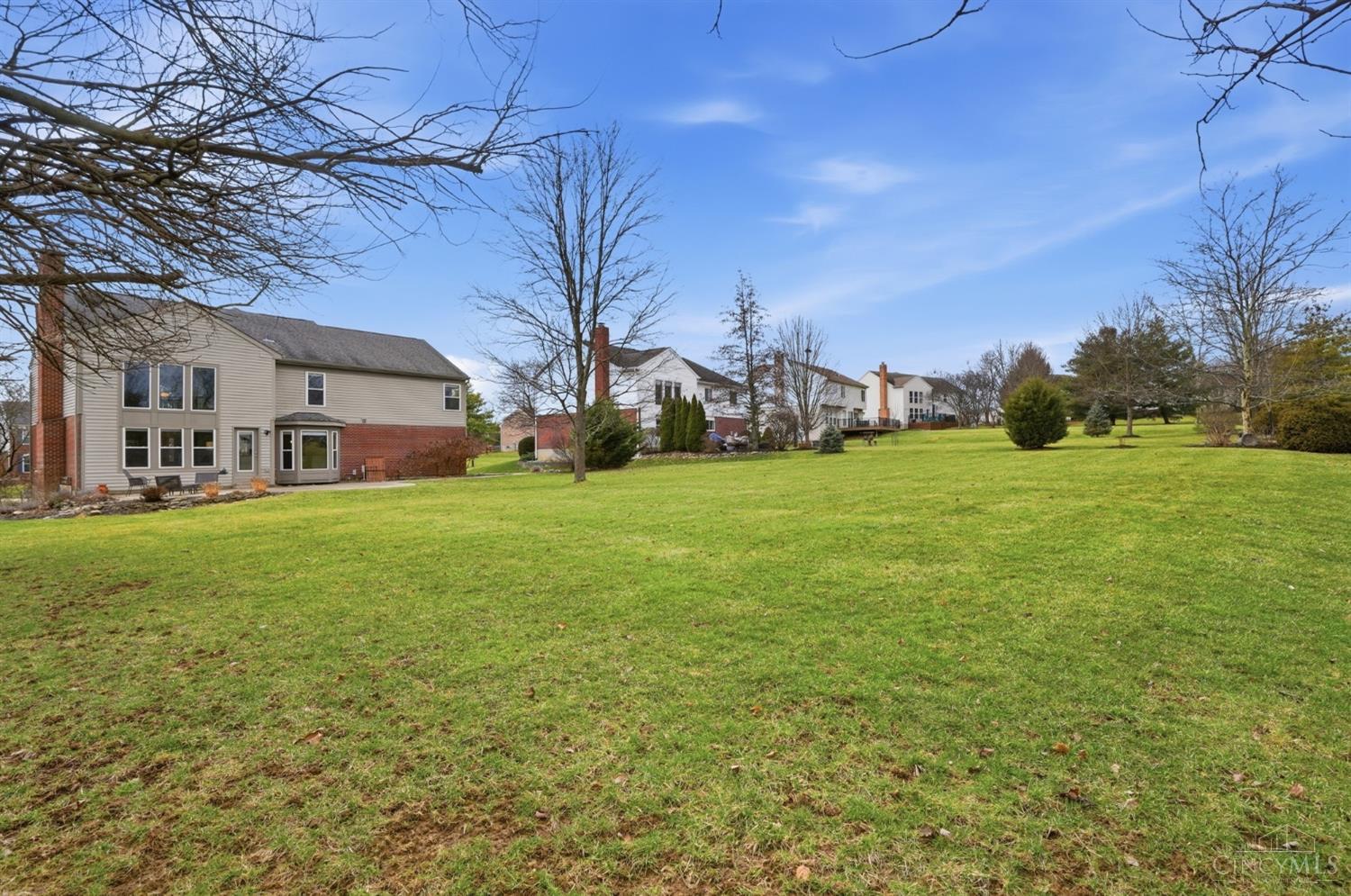 6238 Willow Crest Lane