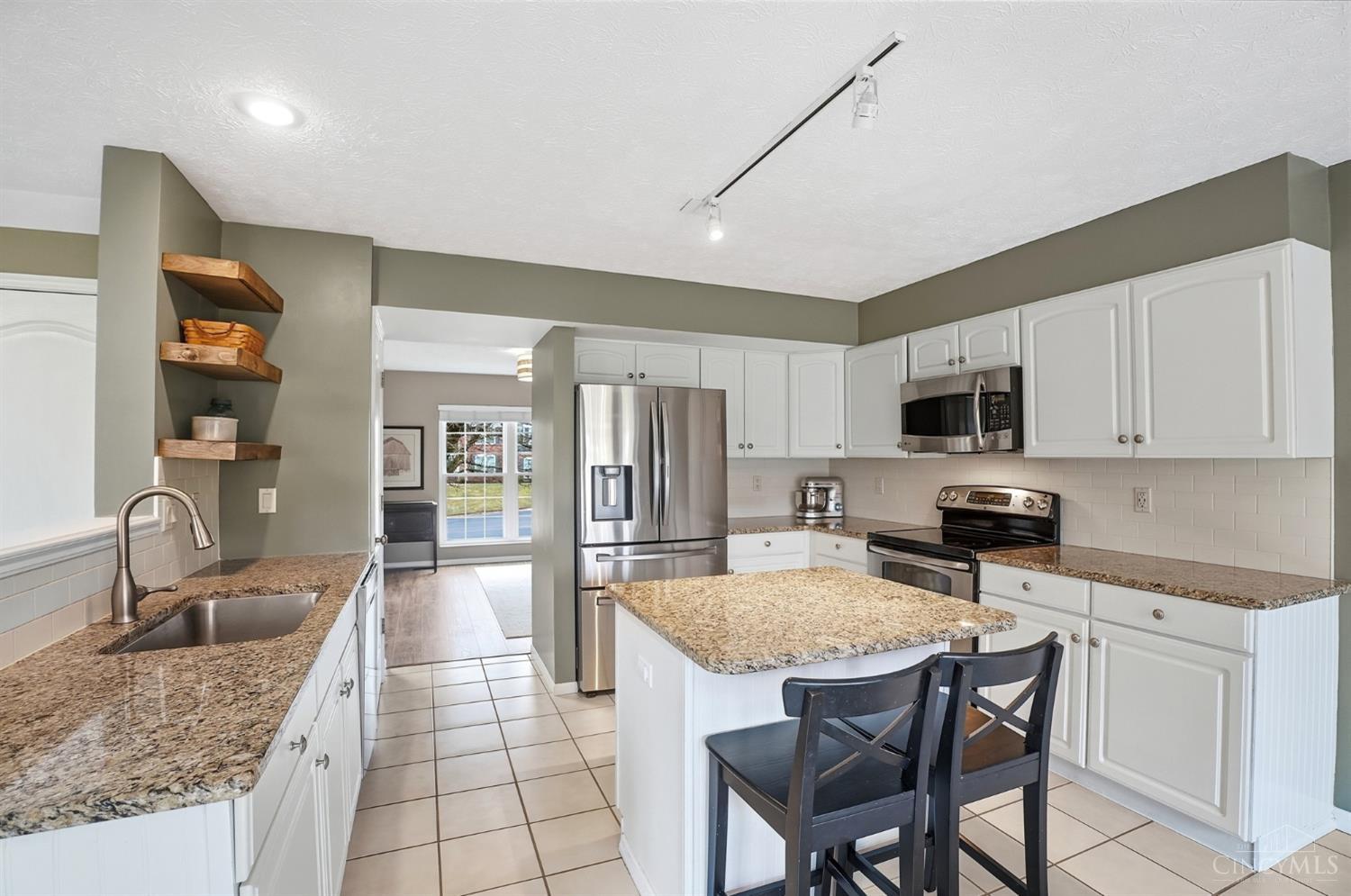 6238 Willow Crest Lane