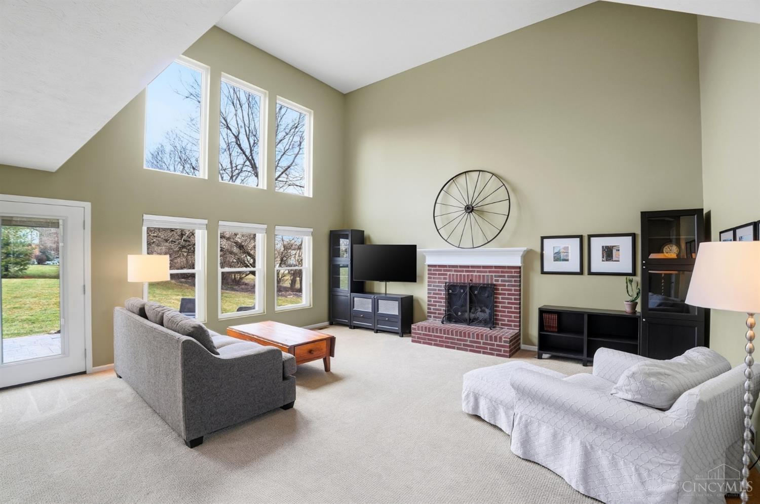 6238 Willow Crest Lane