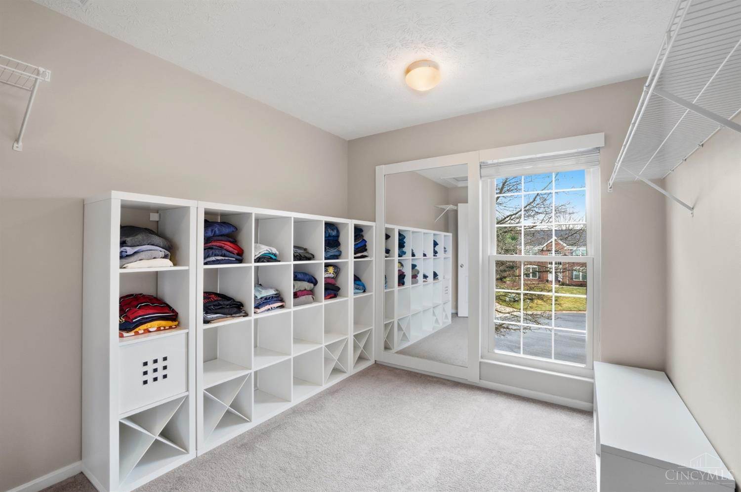 6238 Willow Crest Lane