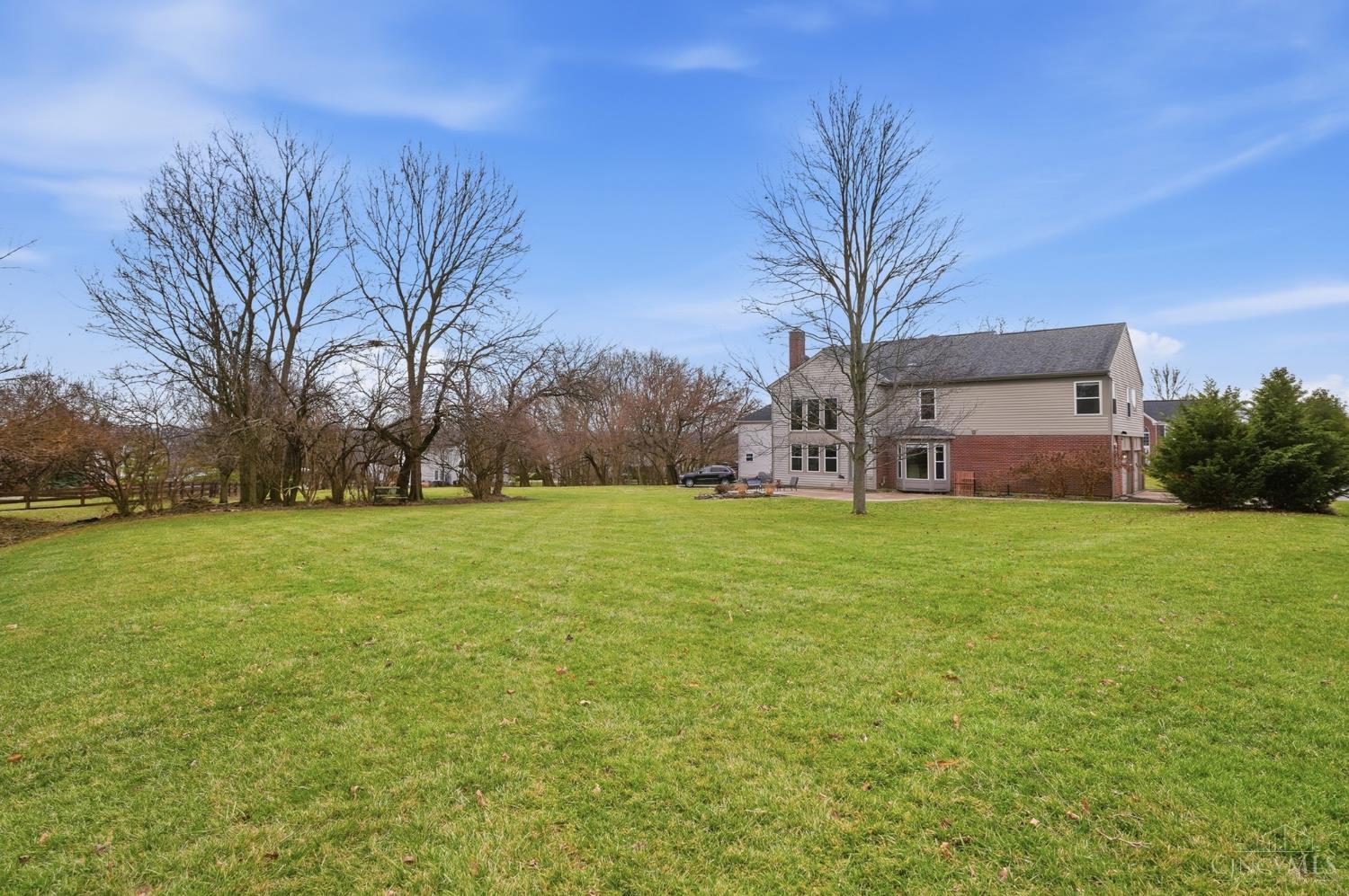 6238 Willow Crest Lane