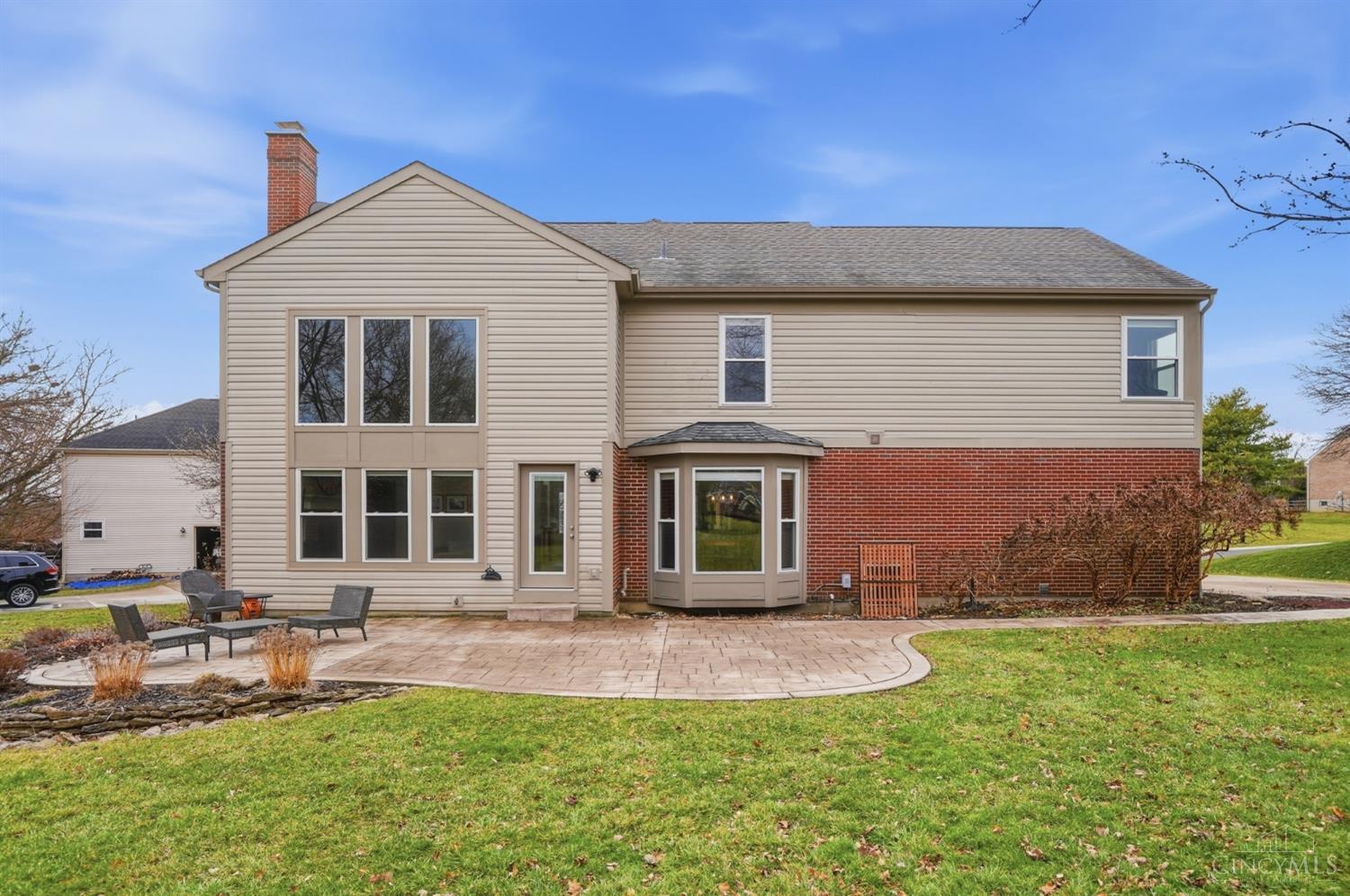 6238 Willow Crest Lane