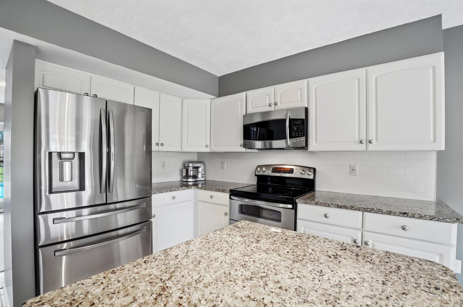 6238 Willow Crest Lane