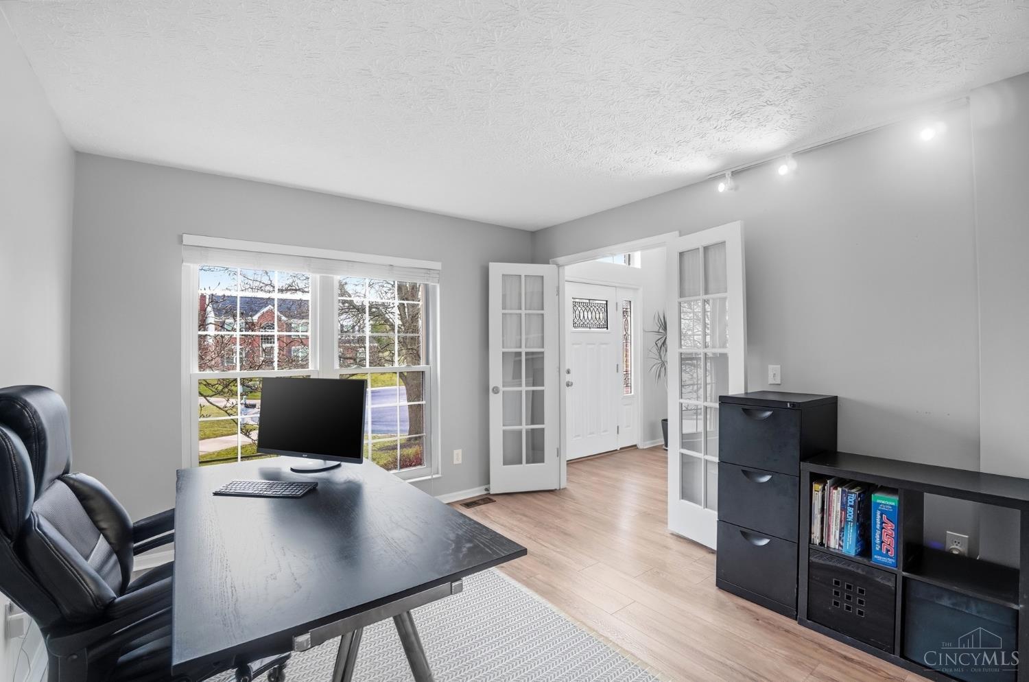 6238 Willow Crest Lane