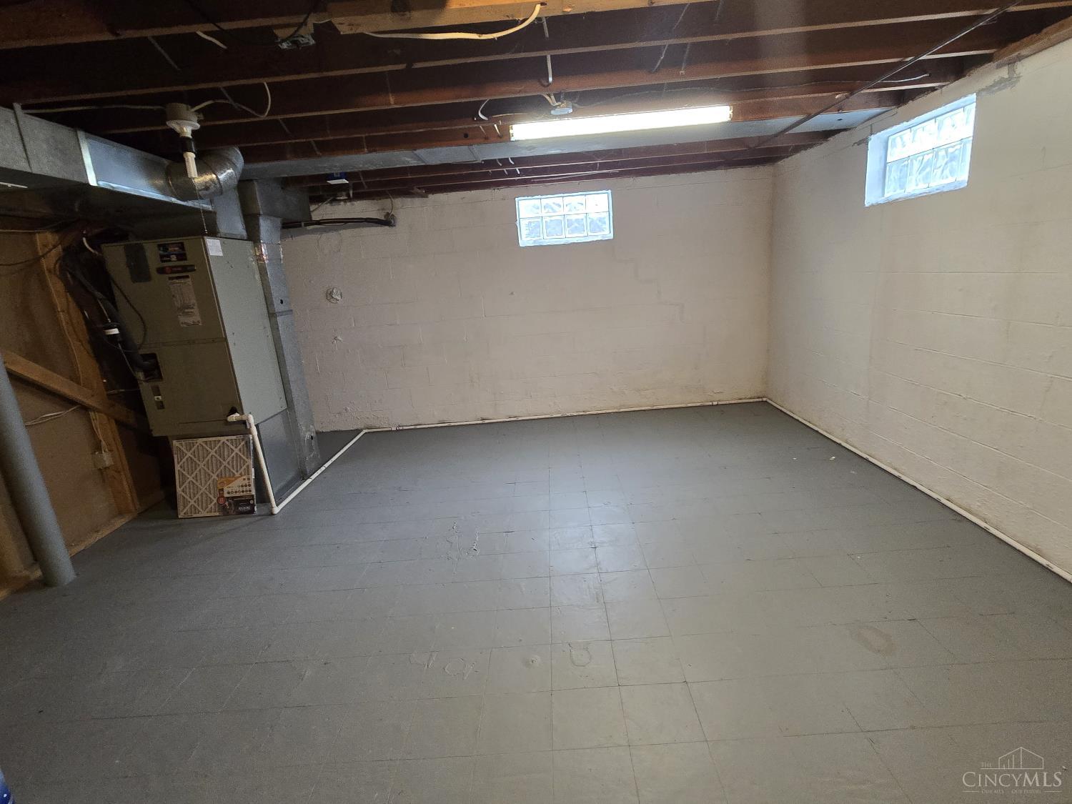 989 Indianwood Drive