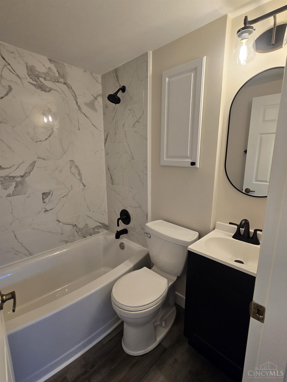 989 Indianwood Drive