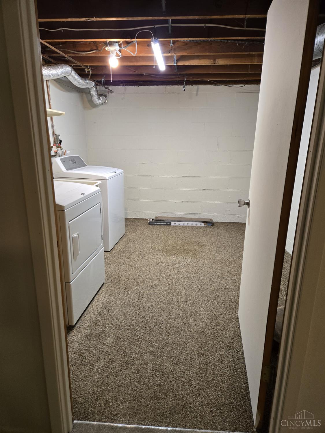 989 Indianwood Drive