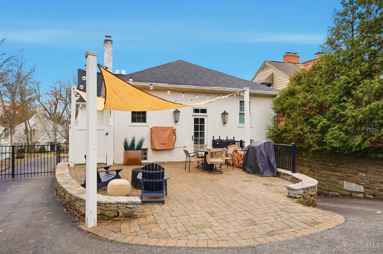 1134 Beverly Hill Drive