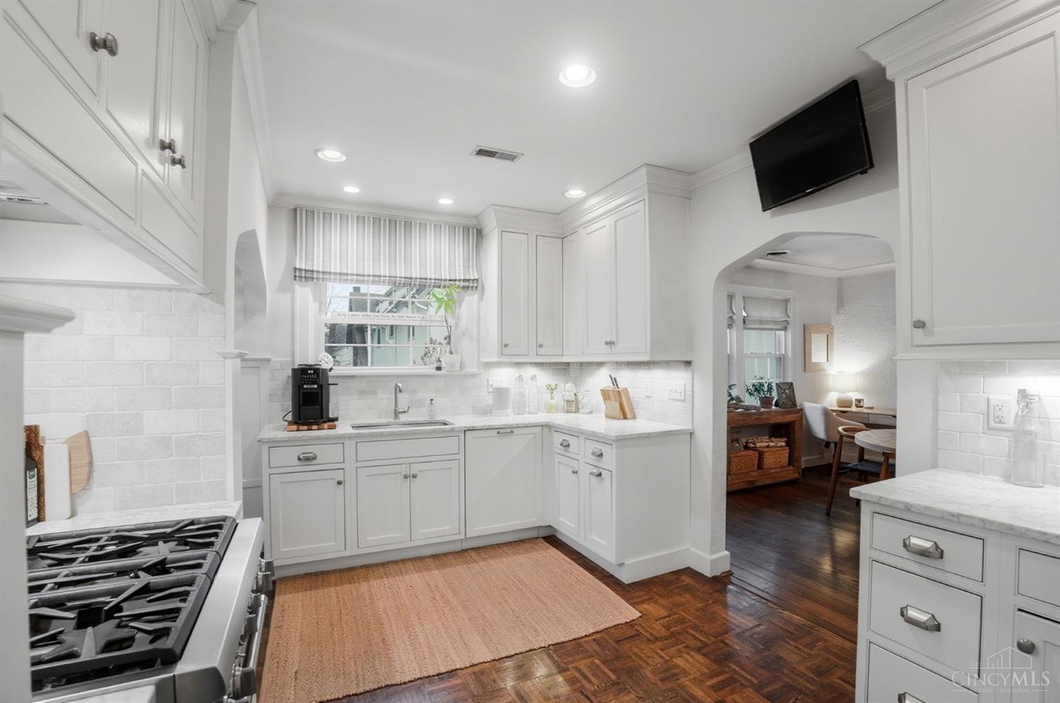 1134 Beverly Hill Drive