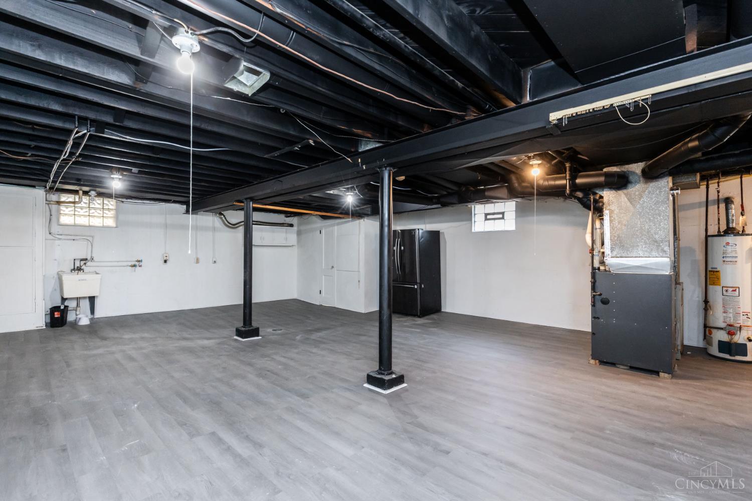 2820 Geraldine Drive